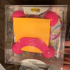Post-It dispenser
